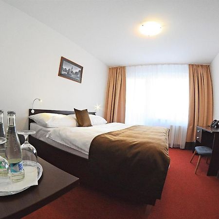 Alexandra Šport Hotel Púchov Exteriör bild